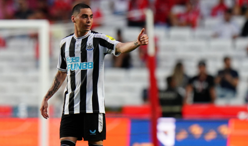 九游官方网站-包含赛前欧联传出新动向，纽卡斯尔内部沟通，管理层表态：目标明确，团队化学反应显著的词条-九游官方网站